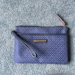 Tommy hulfiger wristlet